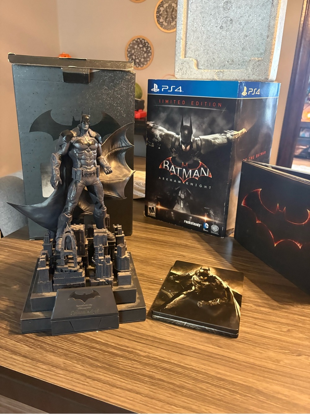 Sony Batman Arkham Knight Limited Edition Statue Set - Black